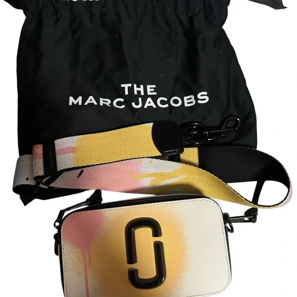 Marc Jacobs Black and Blue Crossbody snapshot Bag with Yellow Strap - Picture 3 of 12